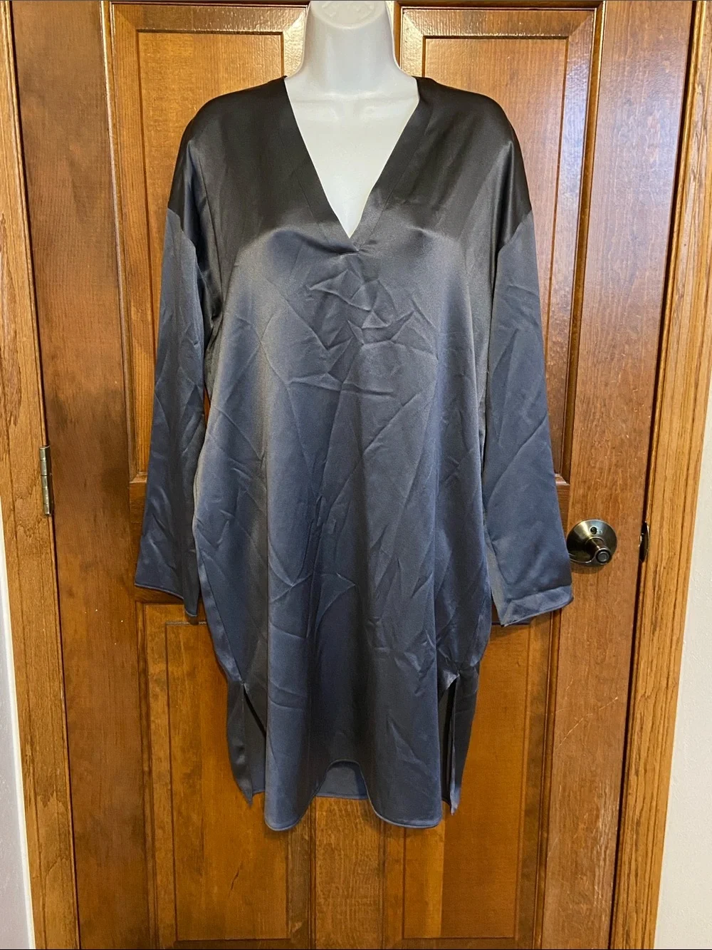 Vince Charmeuse V-neck Tunic Shift Silhouette Dress NWTS 100% Silk Satin Small - Picture 2 of 15